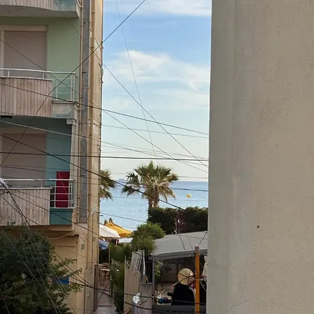 Sunny For 6 Near Promenade Lejlighed *